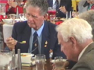 460amb17.jpg (17462 bytes)