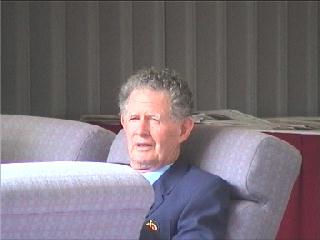 460amb32.jpg (10262 bytes)