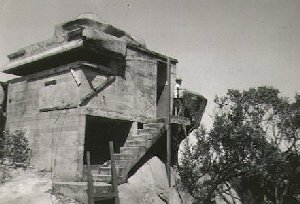 bunker01.jpg (18788 bytes)